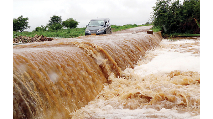 Flash floods hit Byo suburbs